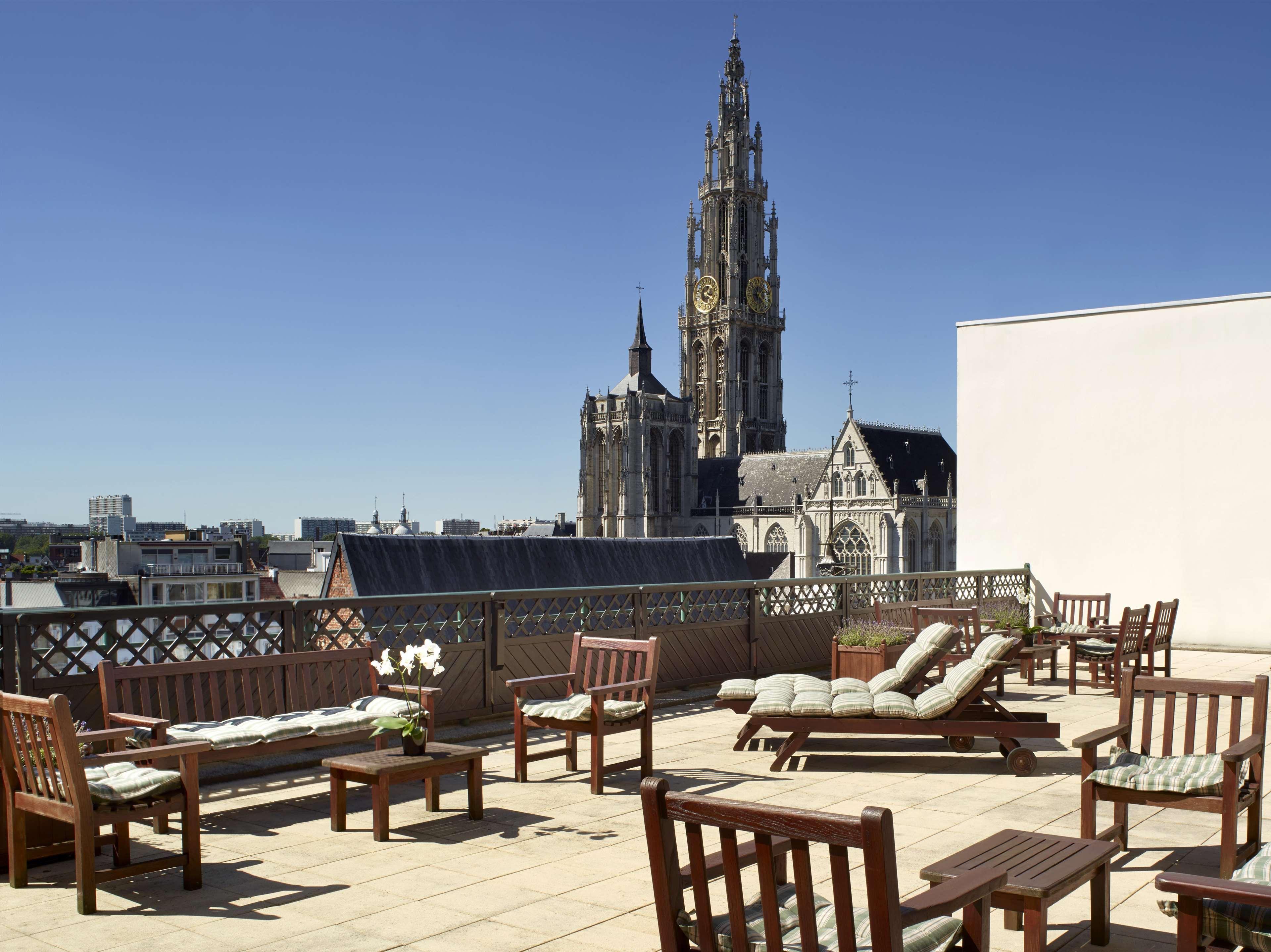 Hilton Antwerp Old Town Hotel Екстериор снимка