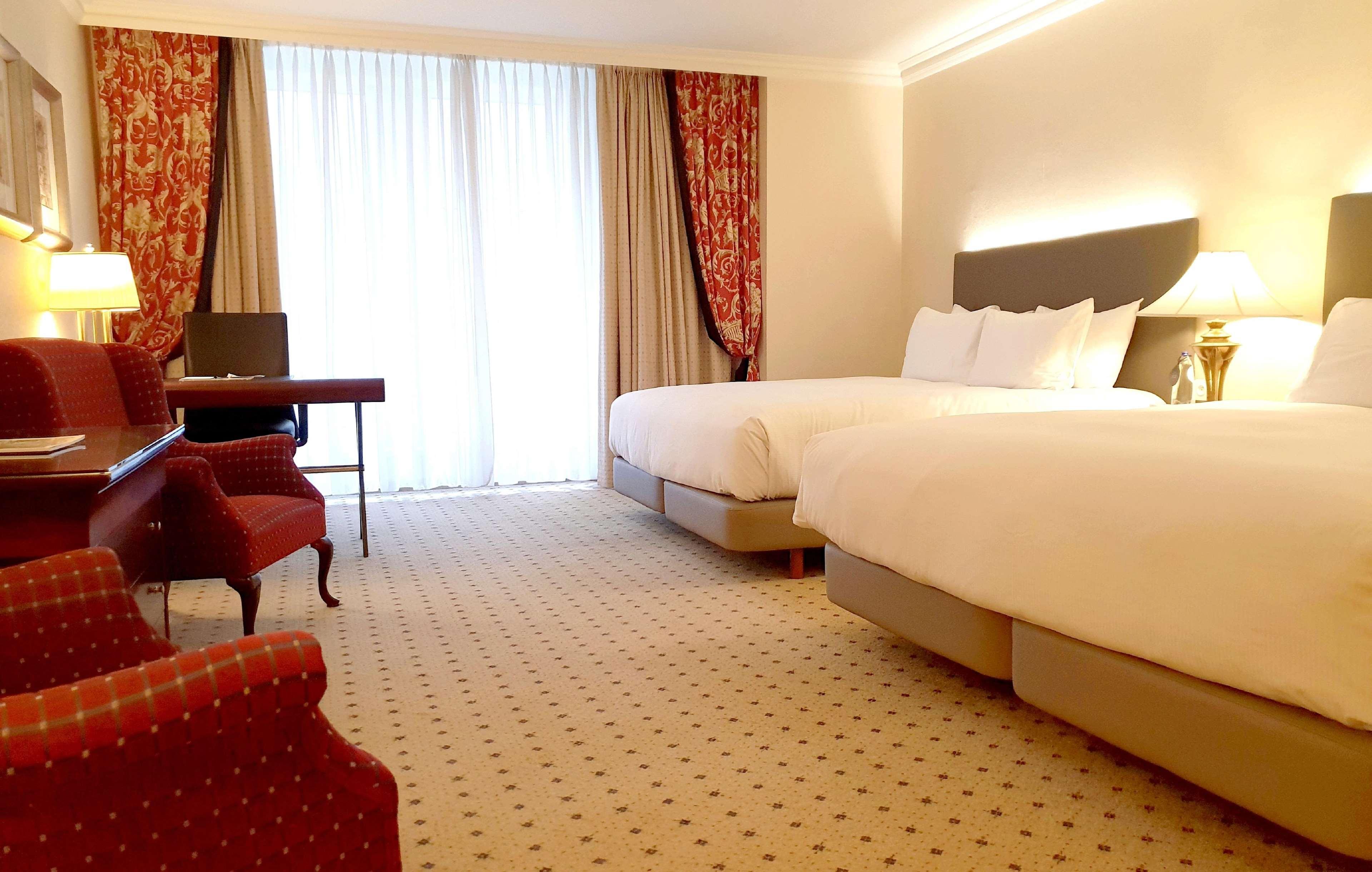 Hilton Antwerp Old Town Hotel Екстериор снимка