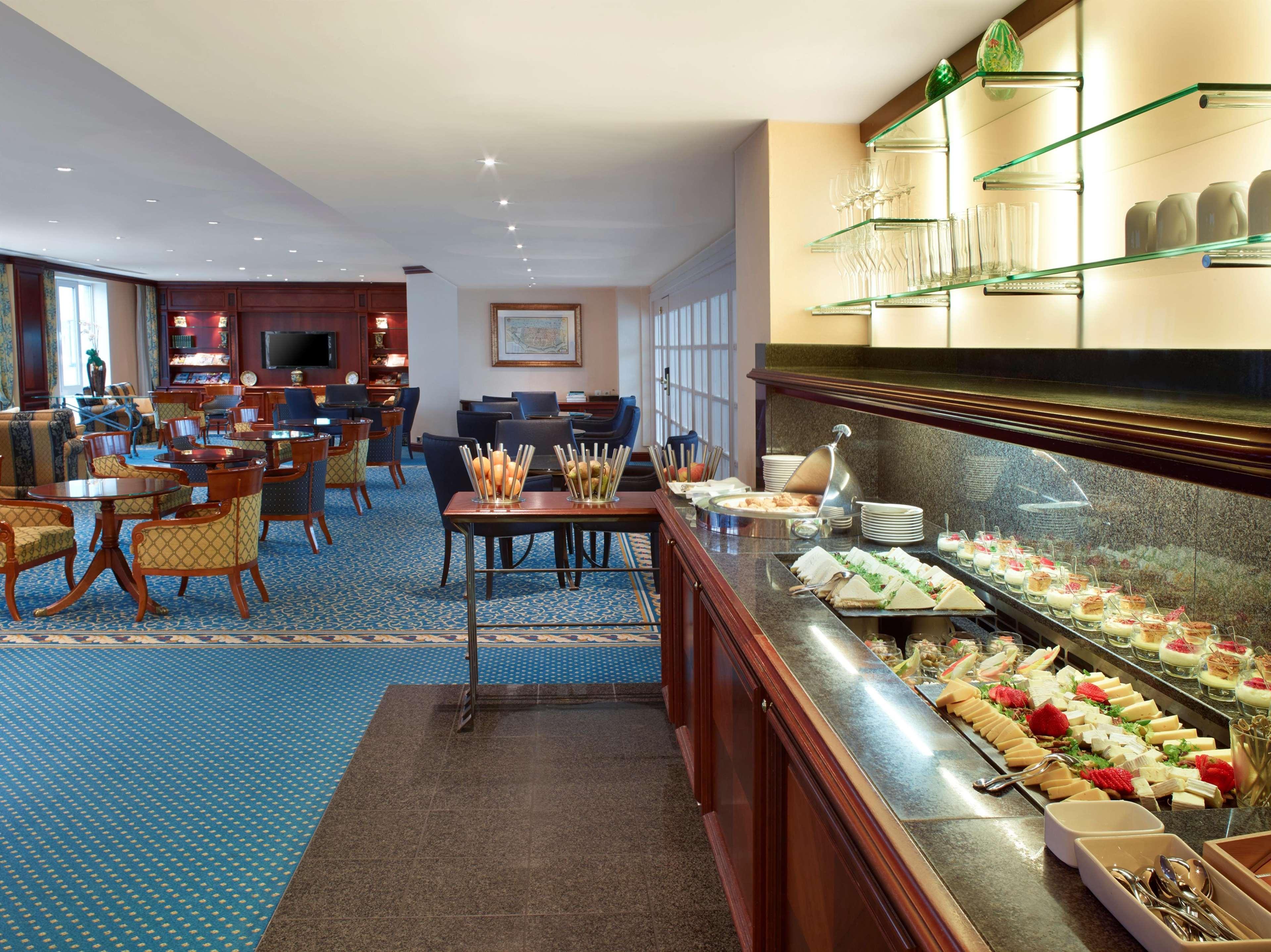 Hilton Antwerp Old Town Hotel Екстериор снимка