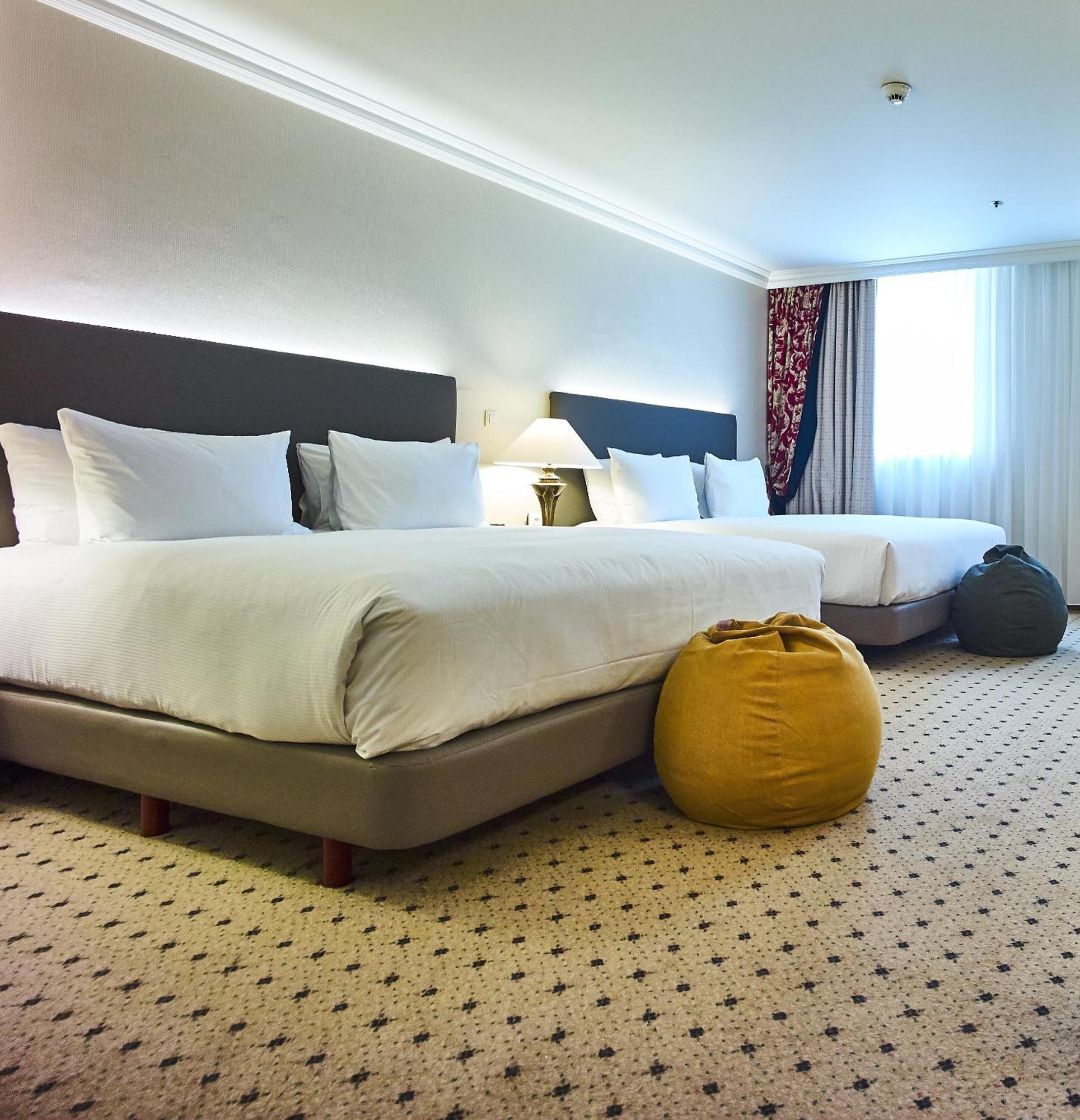 Hilton Antwerp Old Town Hotel Екстериор снимка