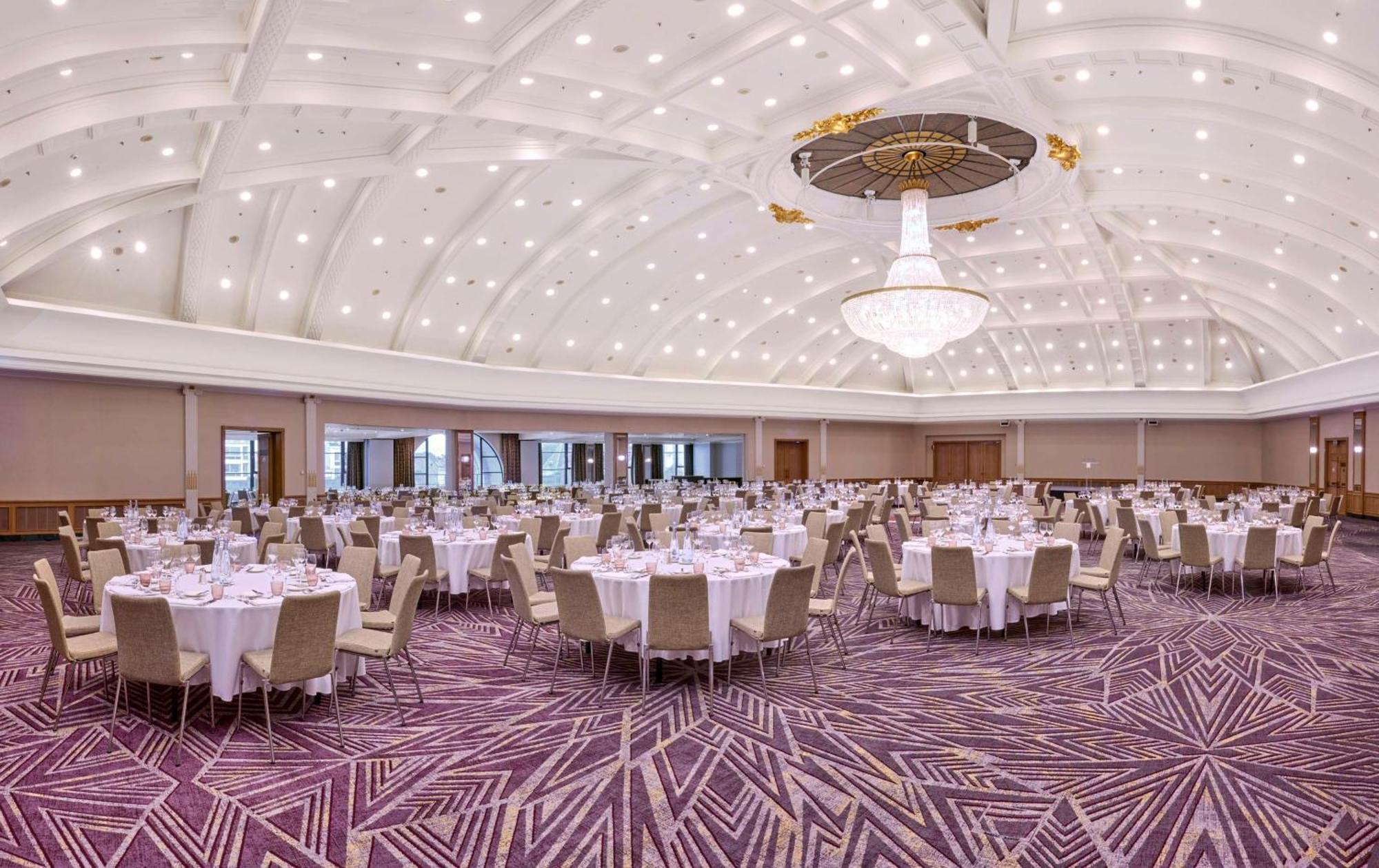 Hilton Antwerp Old Town Hotel Екстериор снимка
